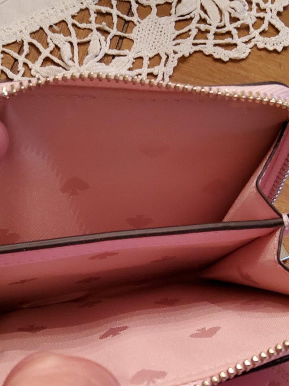 New Kate Spade Bifold Wallet in Pink - Picture 5 of 7